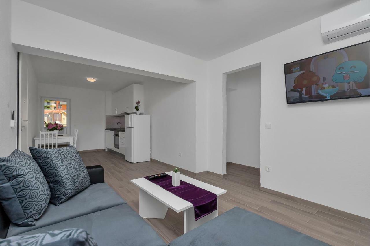 Apartmani Daniela Podgora Zewnętrze zdjęcie