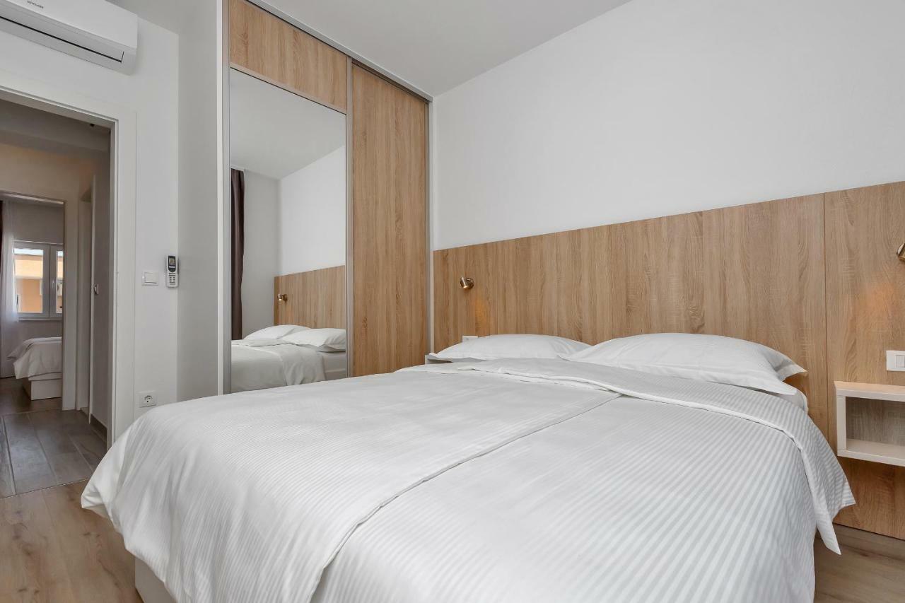 Apartmani Daniela Podgora Zewnętrze zdjęcie